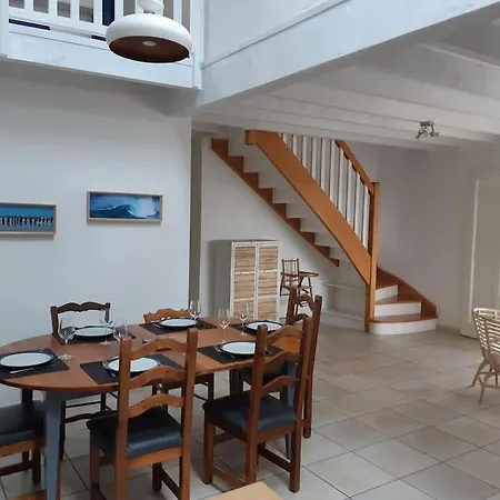 Ocean's Four Semesterbostad *