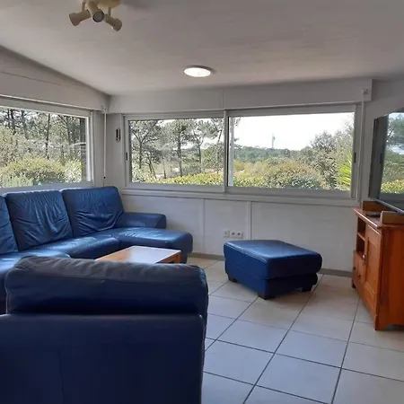 Ocean's Four Semesterbostad